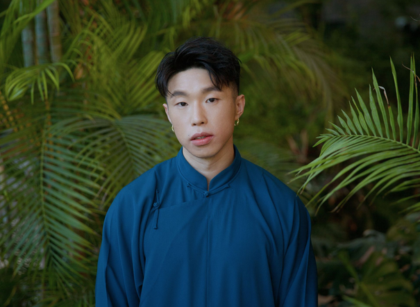 公式相声李宏烨新作《不疫而飞》,基本功弱点严重暴露