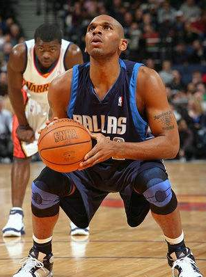 nba雷人的罚球动作,火箭球星"端尿盆"罚出历史第一命中率