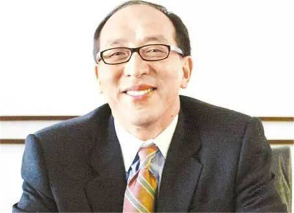 昔日"香港第一鬼后",因入戏太深患抑郁,丈夫"散尽家财"陪她