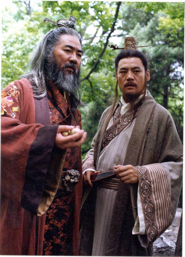 林平之的外公金刀王元霸威震洛阳,为什么不替自己女儿女婿报仇?