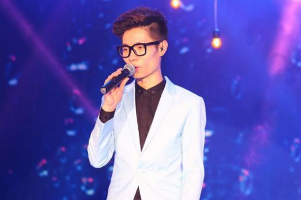 丁甜,出生于湖北襄阳,中国内地女主持人,演员,初中毕业于襄阳市第四