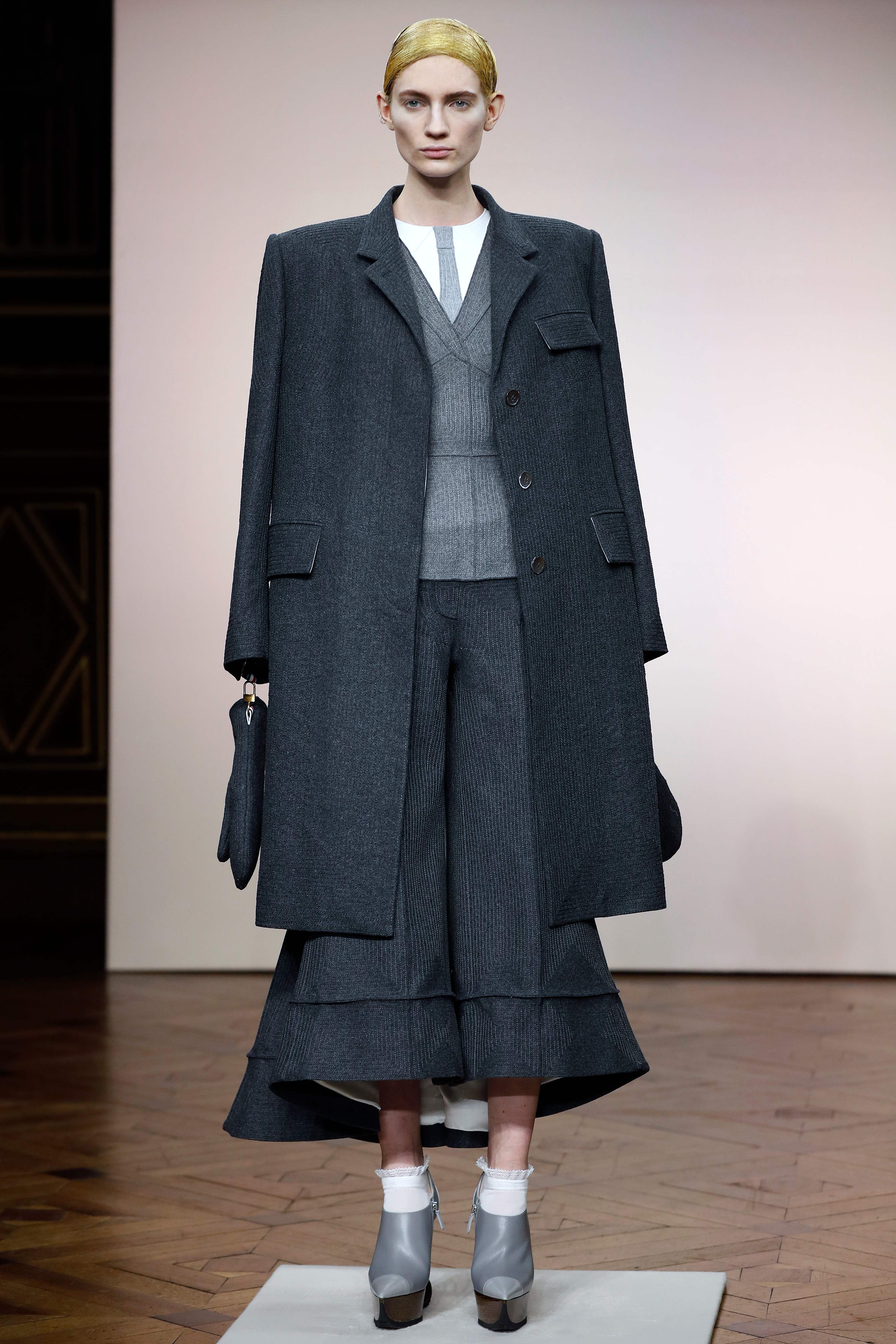 巴黎时装周——thom browne品牌发布秋冬女装新品[18]