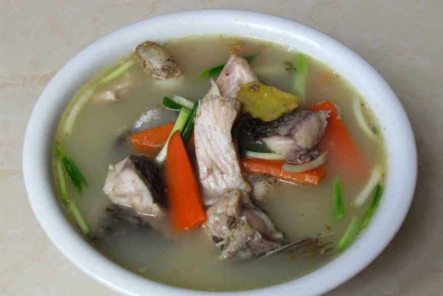 翠珠鱼花:酸甜可口,经济实惠,酥脆口感令人难忘