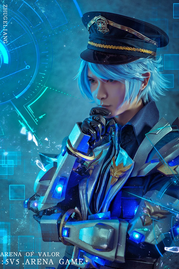 王者荣耀:极品男神诸葛亮cos带队上分,用颜值能让对手求饶