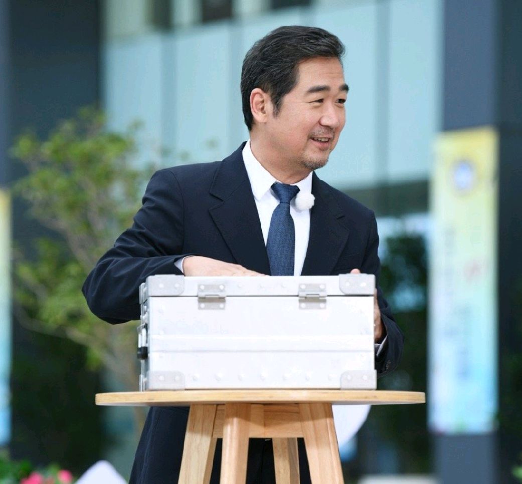 《幸福三重奏》张国立邓婕的婚姻叫做幸福  被这对夫妻实力圈粉啦