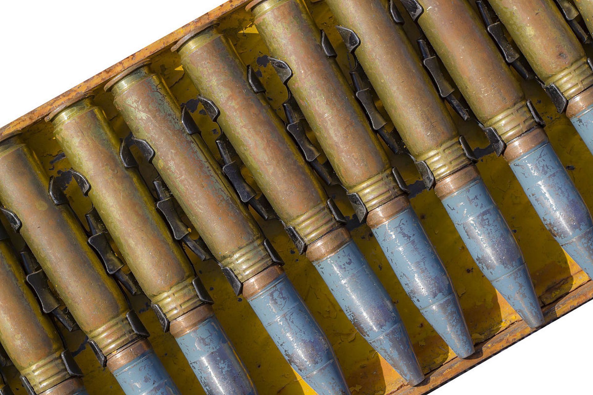 美国9694正在向乌克兰9696发送m864集束弹药155毫米炮弹,每枚