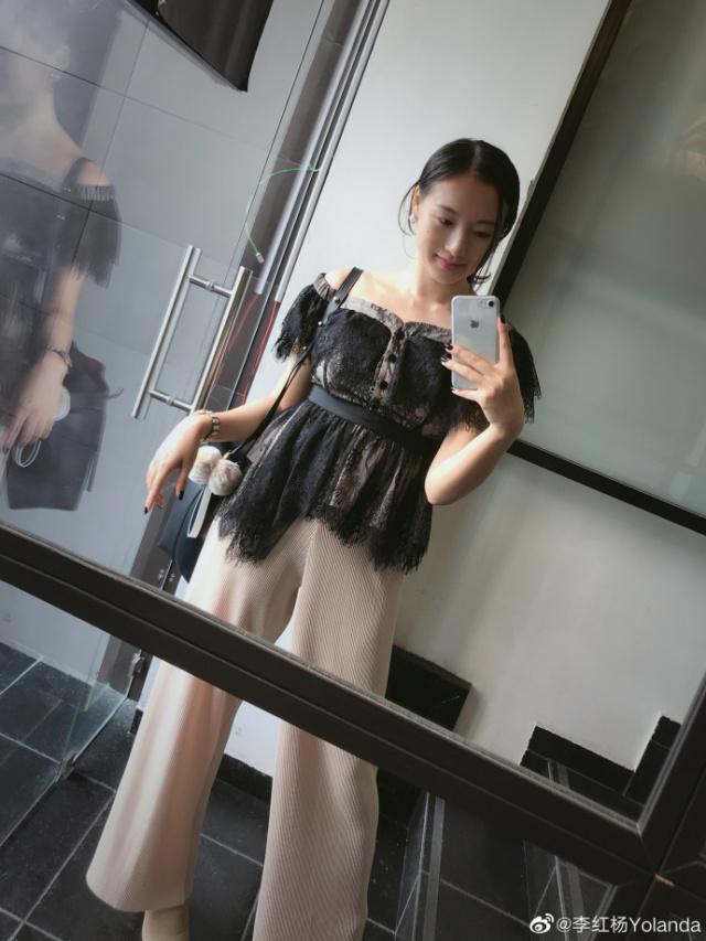 体操女神李红杨,傲人身材堪比柳岩,如今30岁单身,就职国外公司