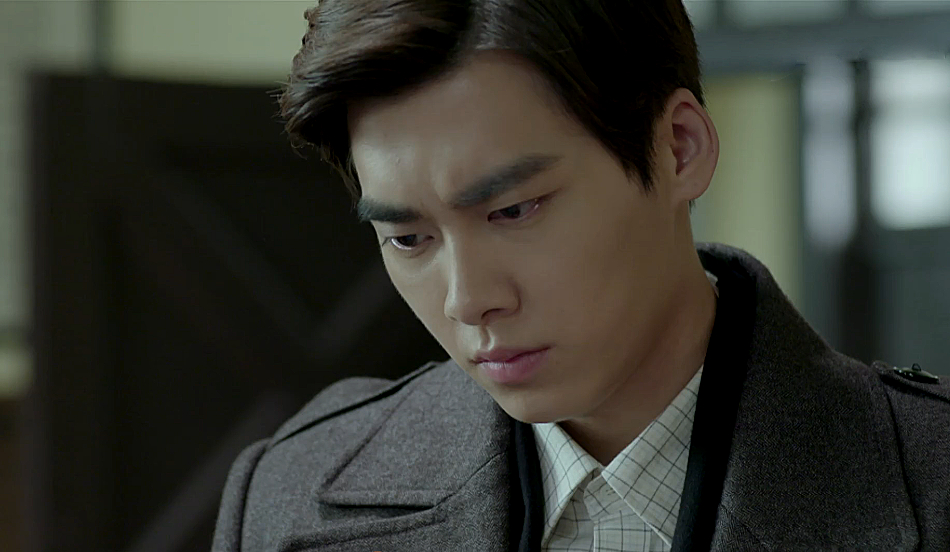 李易峰在《麻雀》中饰演的陈深,演技一直在进步!