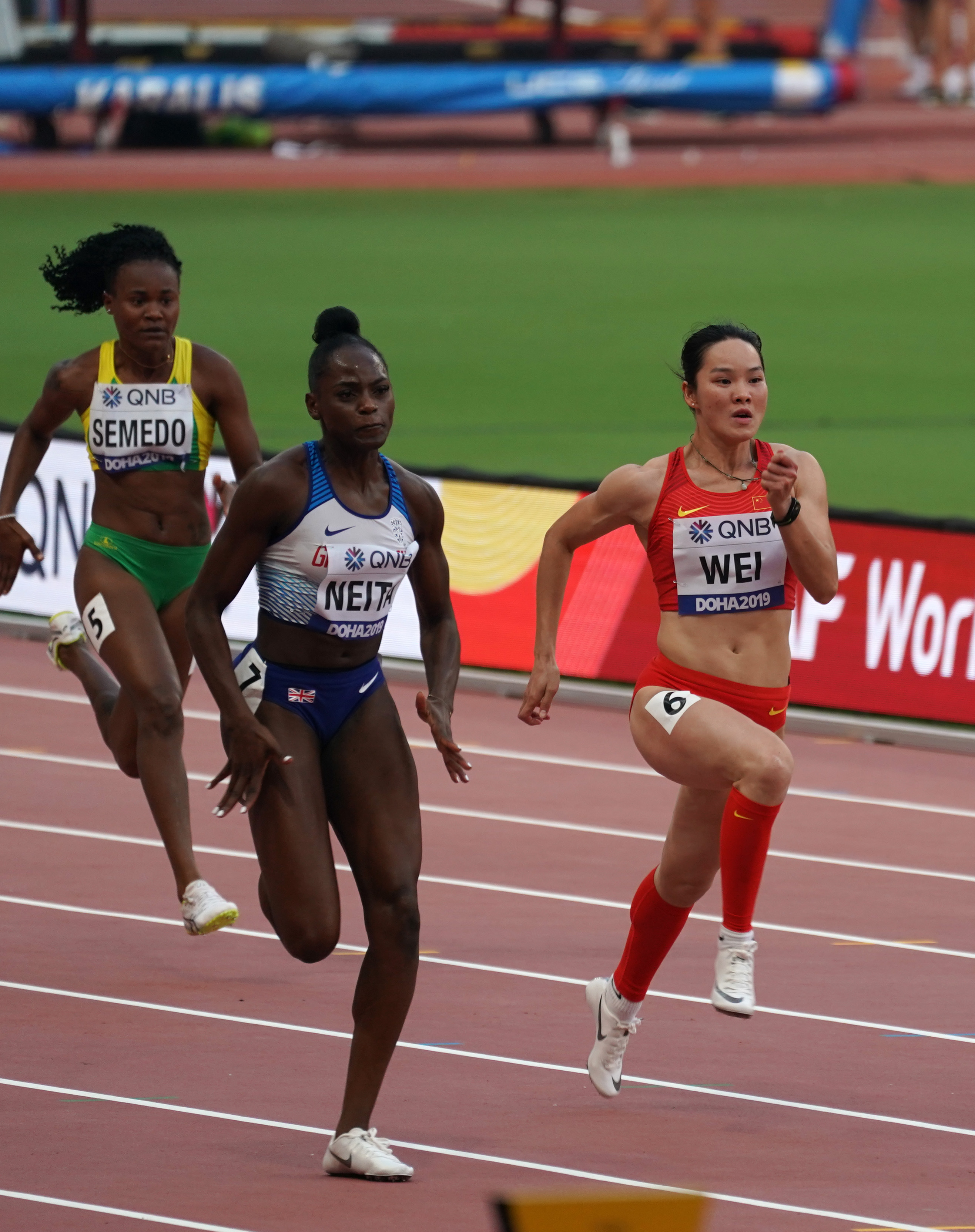 田径——女子100米预赛:韦永丽晋级半决赛(1)