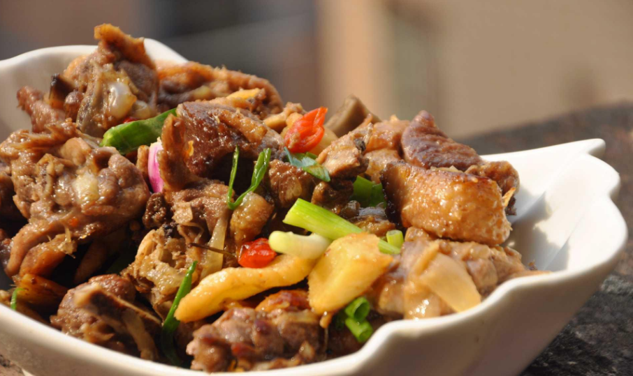 吴式土炒鸭:香辣可口,烹调简单,下饭下酒的家常好菜