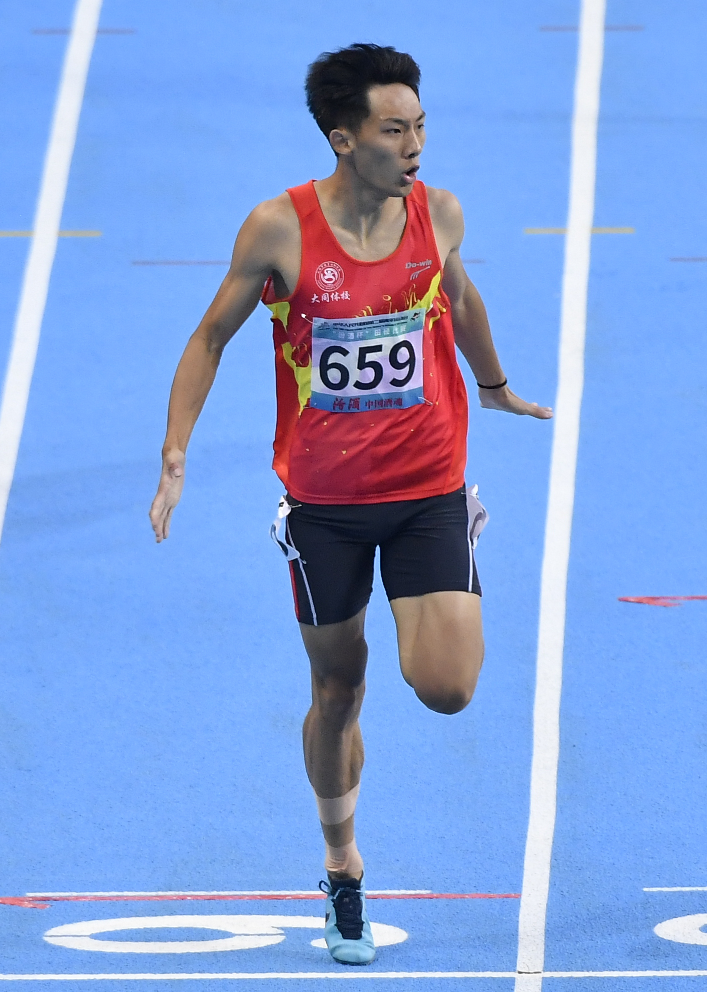 田径——体校甲组男子400米栏决赛赛况