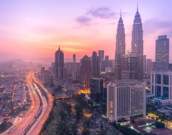吉隆坡是马来西亚最国际化的城市.