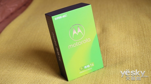 焕发青春活力引"柚"个性的你 moto青柚1s美图赏析