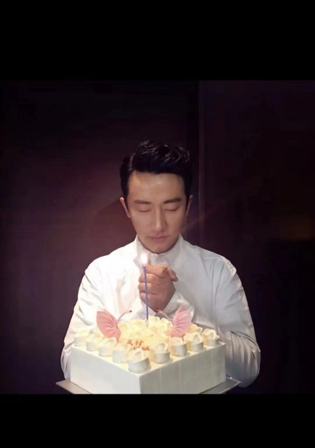 甘肃旅游形象大使黄轩今天过生日了,一起祝福吧!