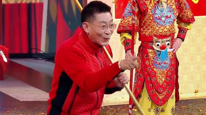 LISA居然会说4国语言,这是什么小仙女,啥都会