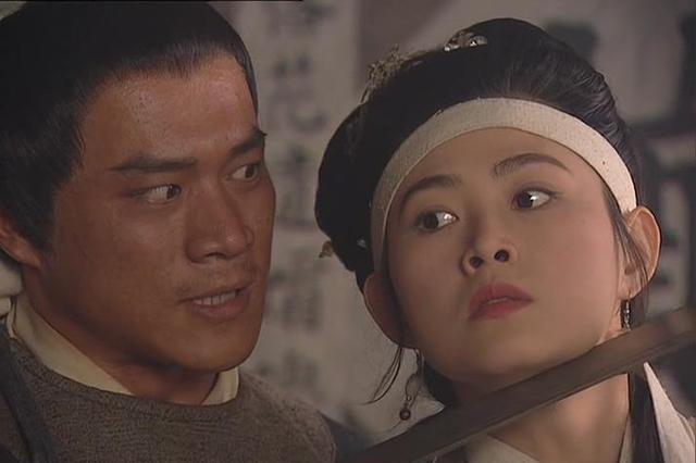武松的5个扮演者,只有图1在演武松,其他4位都是在模仿