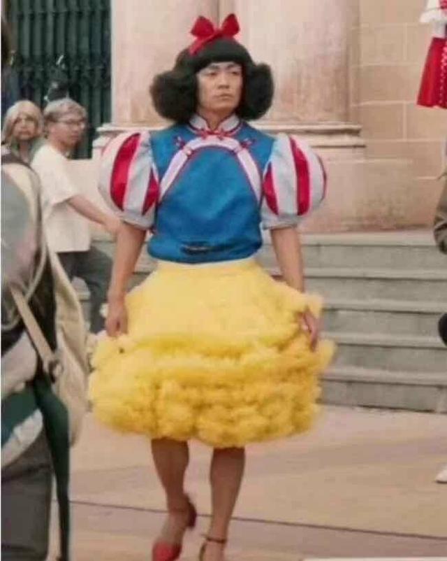 "淡黄的长裙"大热,选秀节目变搞笑节目究竟是好是坏?