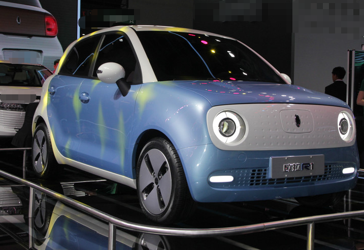 长城汽车-欧拉r1,符合年轻人审美,回头率相当的高!