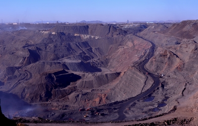 平果县部署2019年铝周边矿山采矿用地征地工作