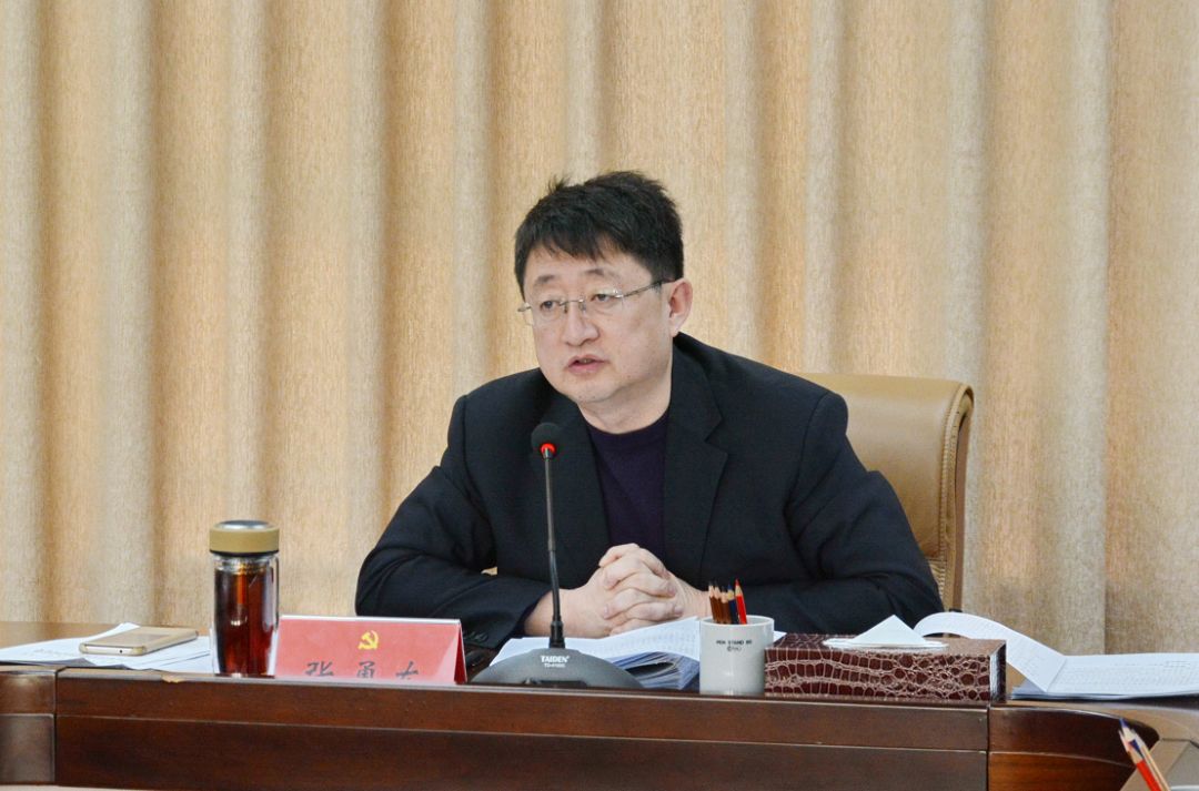 区委召开常委会议 张勇东主持