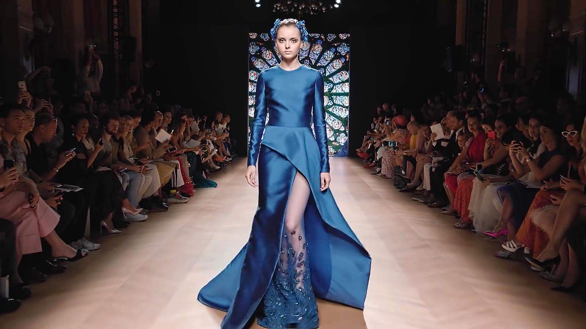 欧美时装t台秀,魅力超模性感迷人,给人不一样的视觉盛宴!