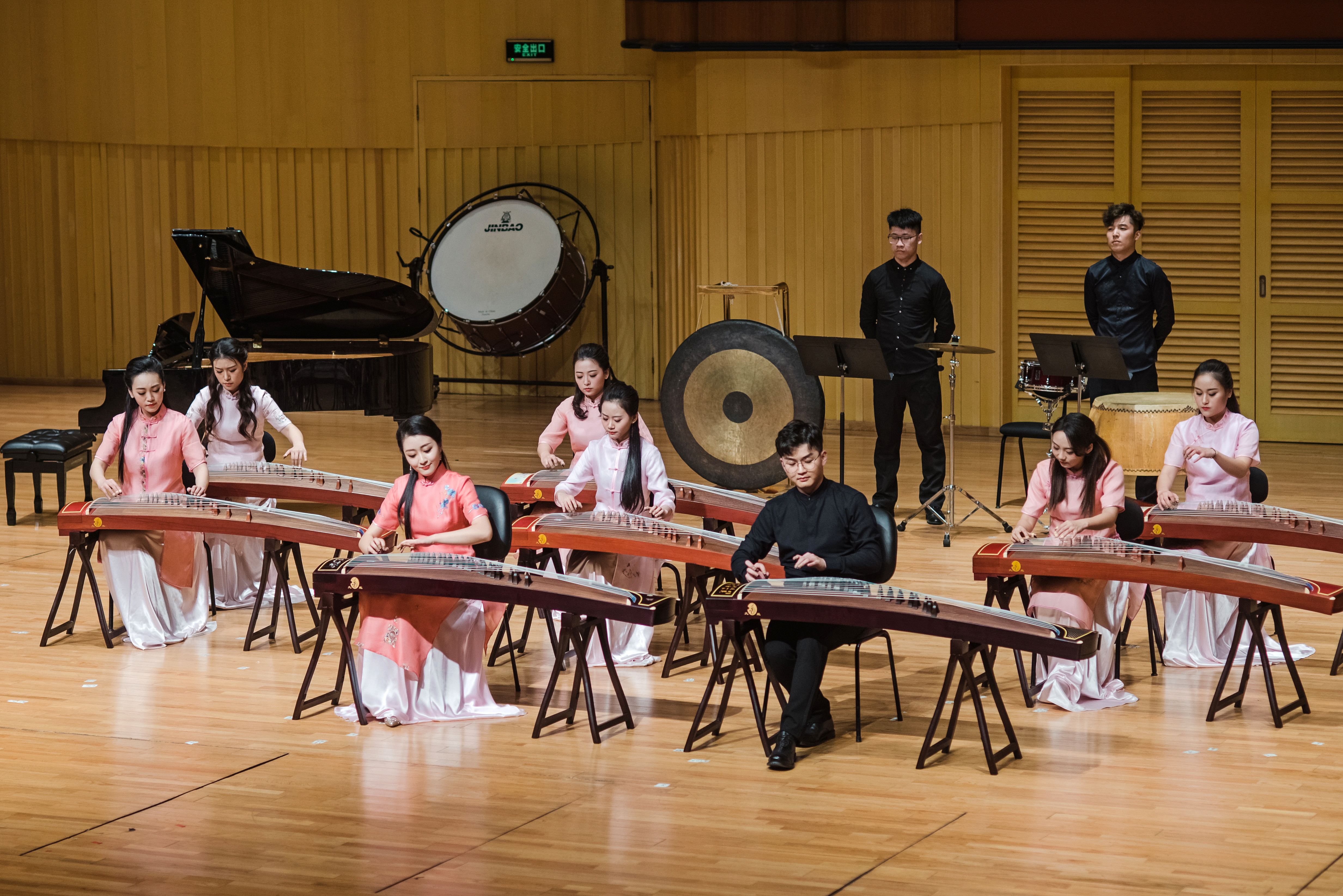 九韵乐器特邀河南大学至善筝团首次亮相河南省艺术中心-演出剪影
