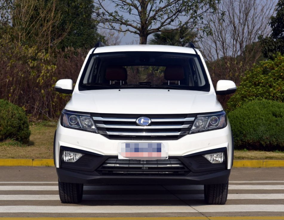 北汽昌河m70手动航空舱,造型饱满有张力,圆润也带着犀利