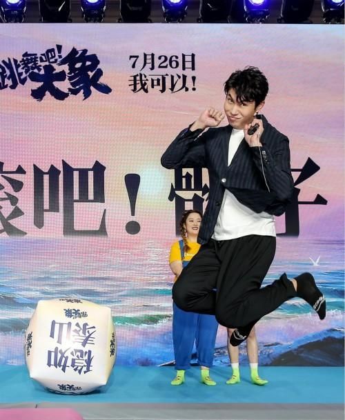 艾伦倾心解读喜剧人初心 金春花回忆演员道路泪洒现场