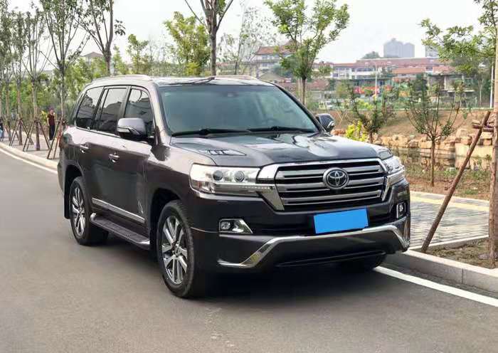 开普拉多提兰德酷路泽5700,路上十分小心,到家却连车库都不敢进