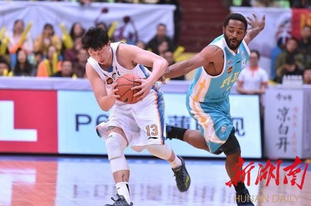 篮球小将左朕年入选国家集训队!全力备战三人篮球亚洲杯