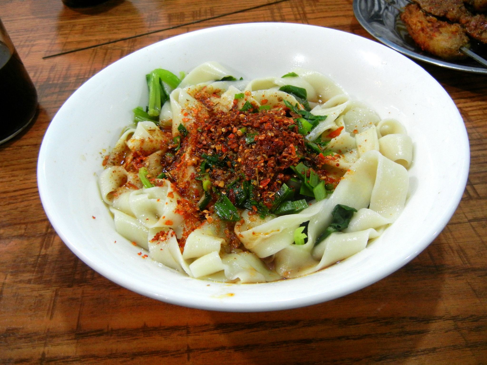 一遍《白鹿原》还没看完,就被油泼面香一脸