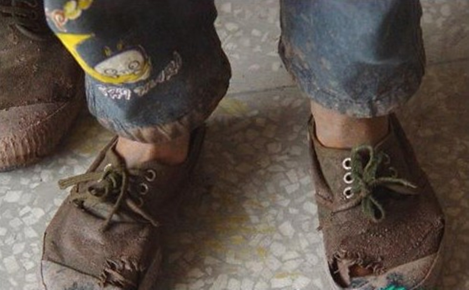 妈妈,家里这么穷为什么还要生我?网友:深有体会,自卑绝望