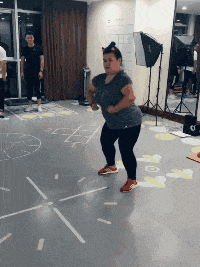 搞笑gif图:老师,这就是我完不成作业的原因