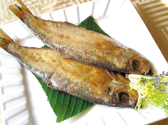咸香可口的茄子美食,咸鱼鸡粒茄子煲