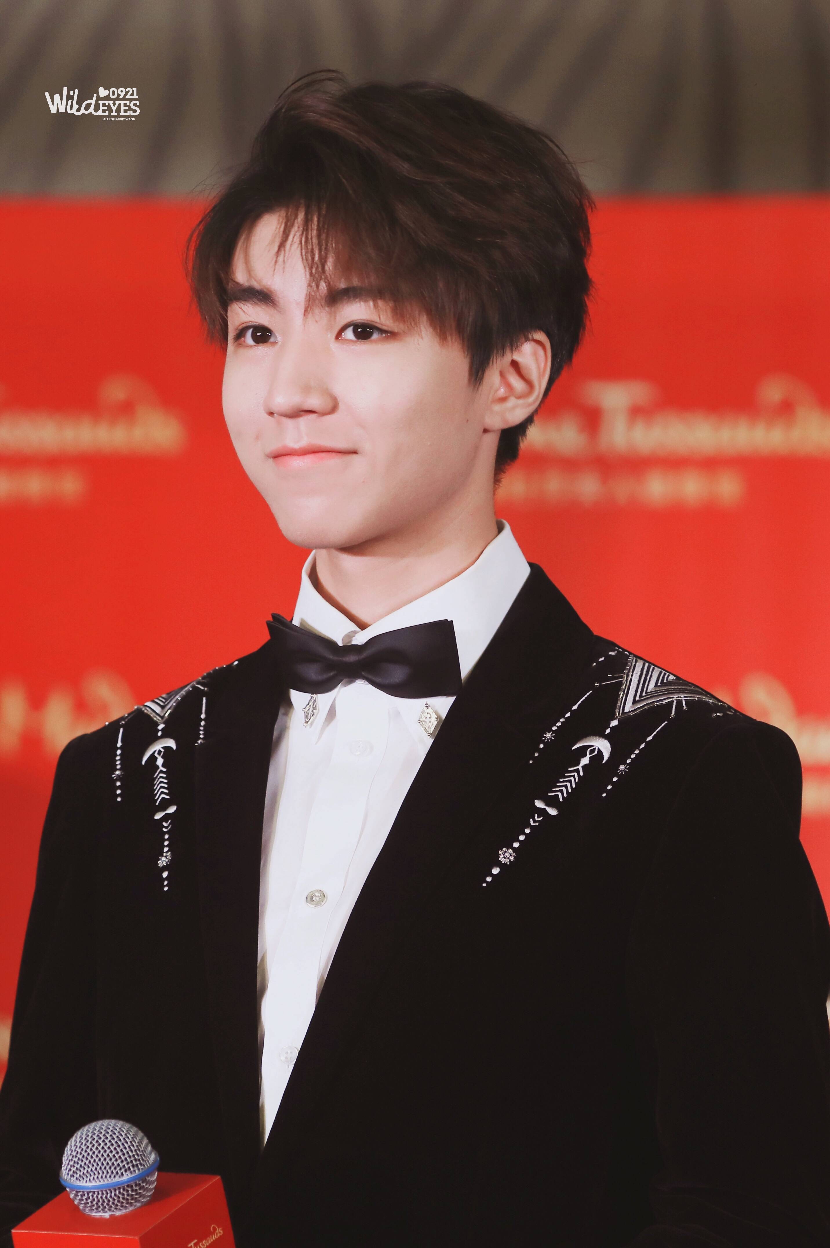 王俊凯白发造型惊艳亮相,网友:是狐妖小仙子吗