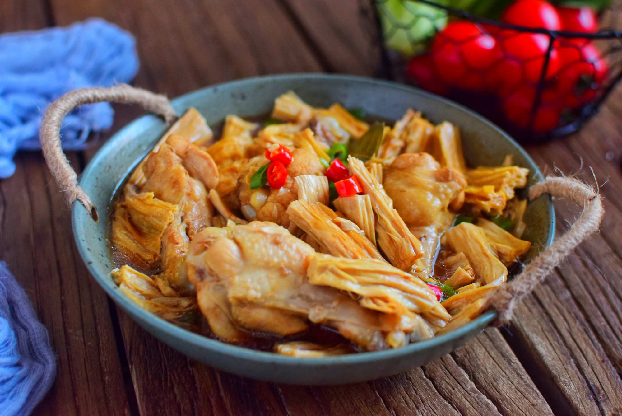 冬天怎样泡腐竹?学会这一招,泡出的腐竹不夹生,豆香味浓郁