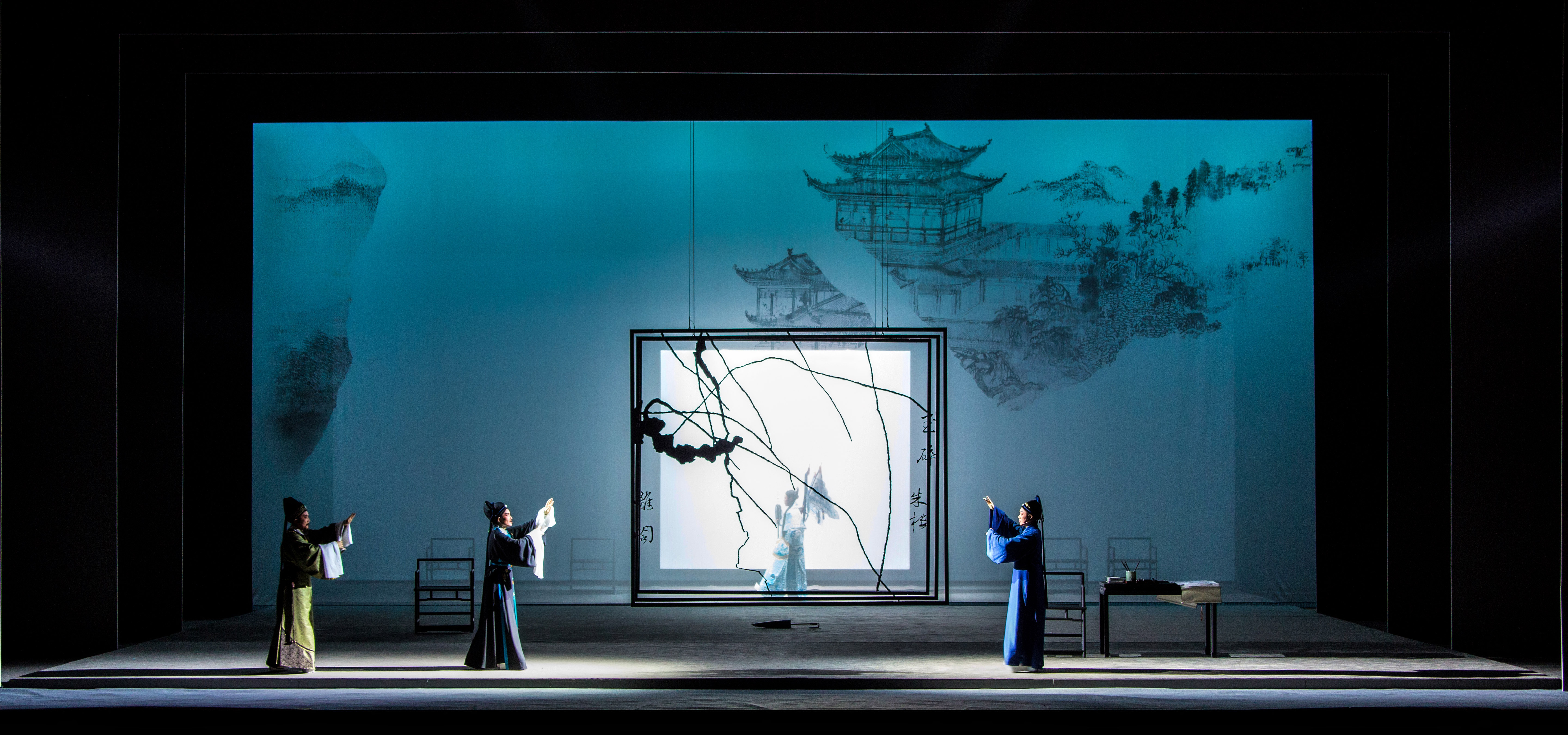 中国舞美设计家获布拉格演出设计与空间四年展"最佳灯光设计奖"(5)