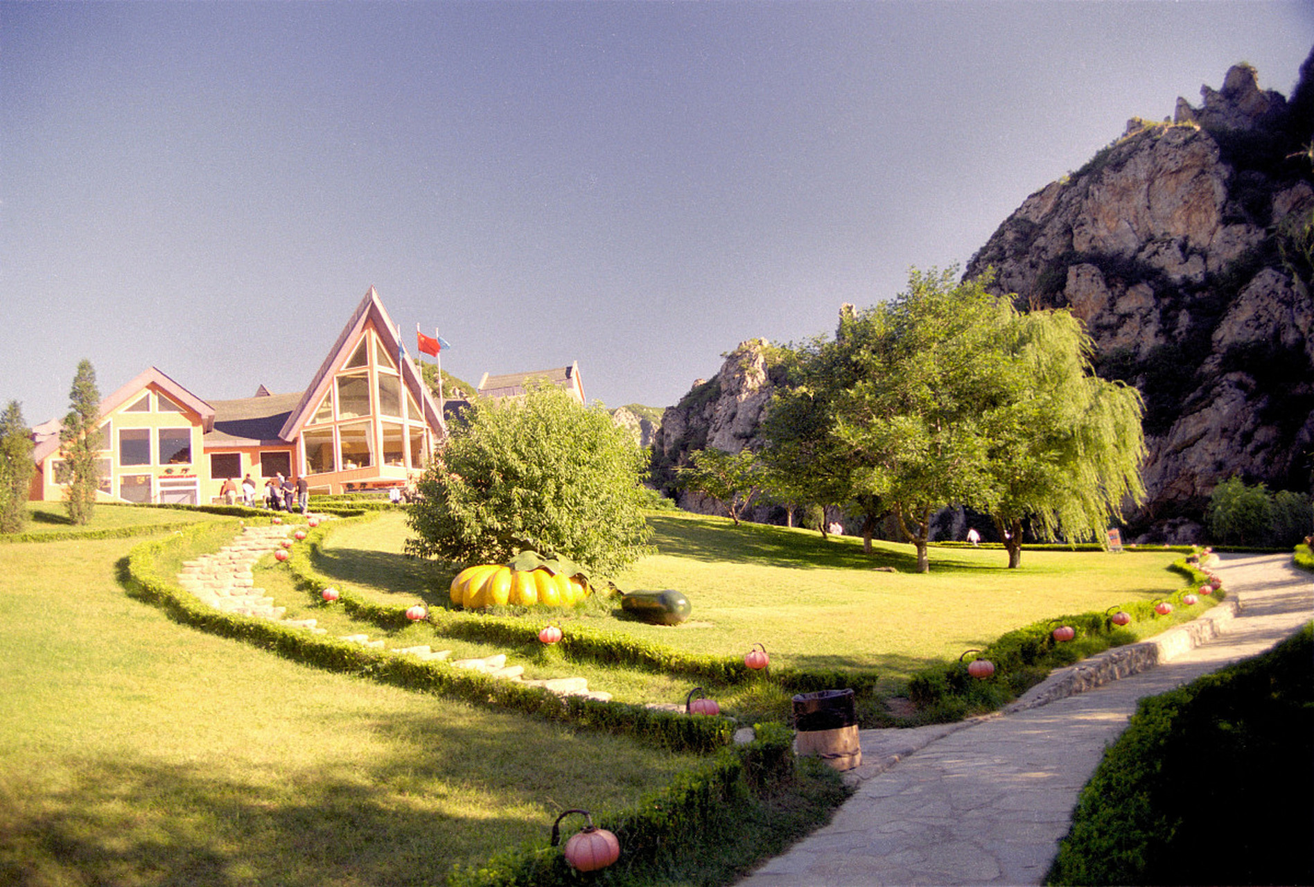 疯狂小长假# 冰峪沟风景区交通攻略冰峪沟风景区位于大连庄河市城北