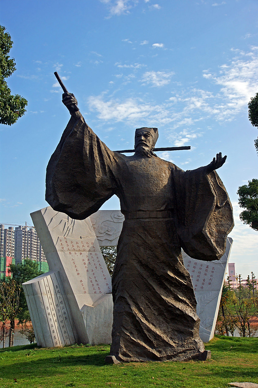 伍子胥(前507年—前484年),春秋时期吴国重臣,曾经为吴王夫差效力