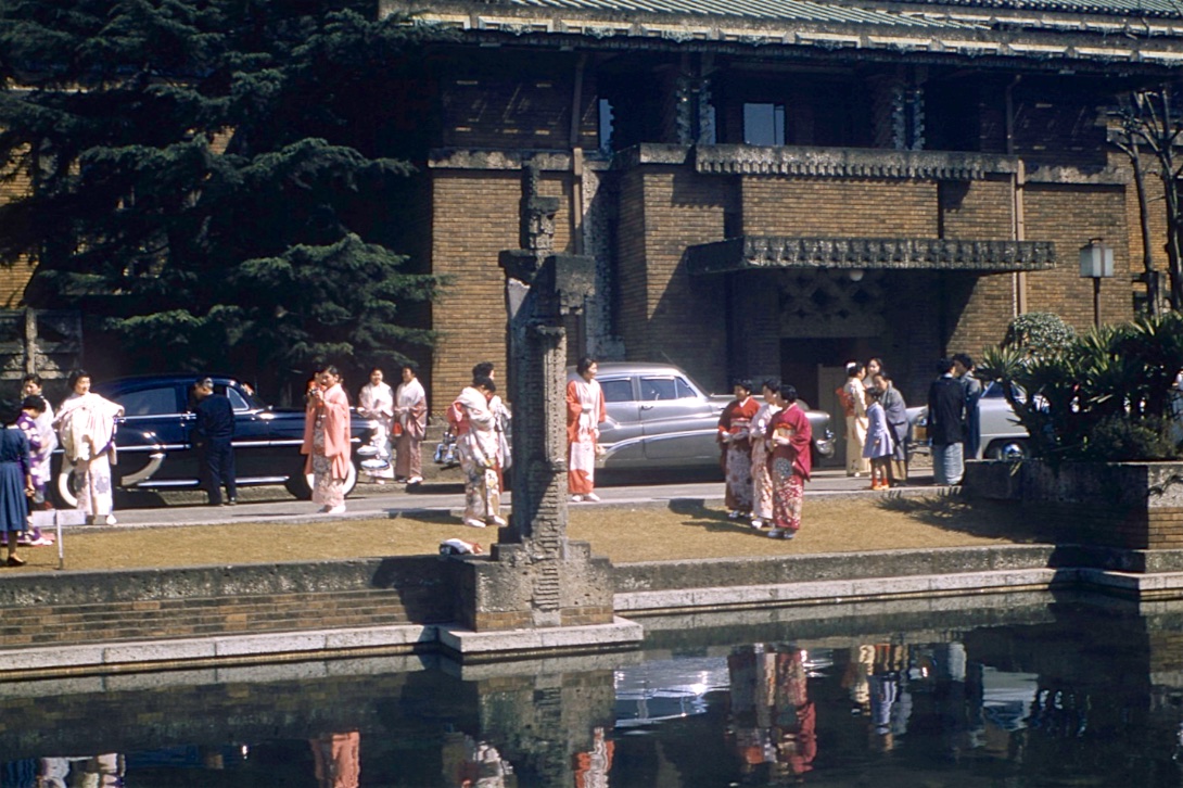 【东京帝国饭店】华族是日本(1869年至1947年)的贵族阶层,包括:公家