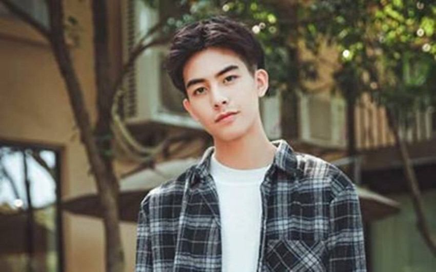 不要错失良机,如果男人对你有意思,会释放这3个信号