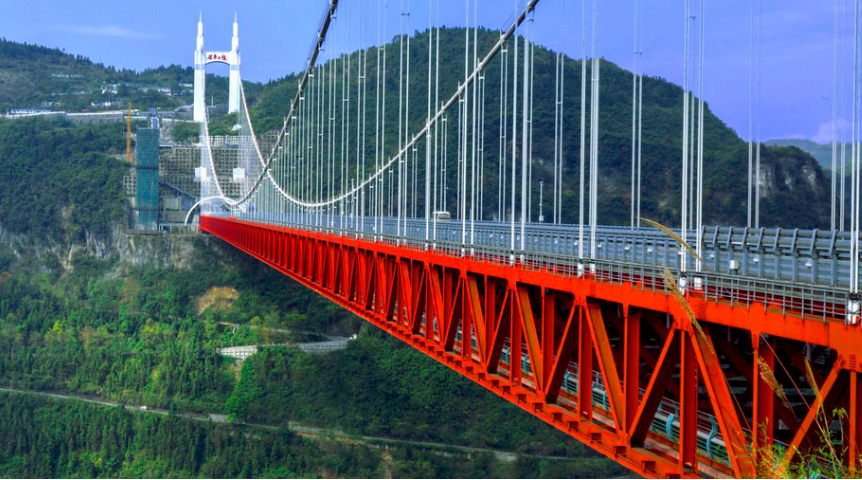 中国最"牛"的桥 建造5年 耗资15亿 高330米 创四项世界第一!