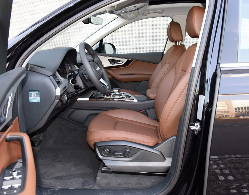 奥迪(进口)-奥迪q7,外形沉稳大气,气场非常足