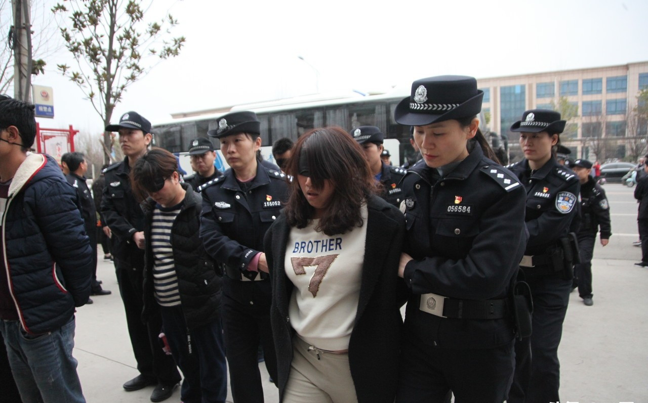 专案组通过对嫌疑人的工作轨迹进行分析,嫌疑人身份