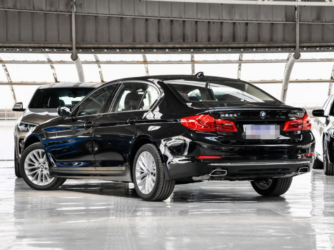 浅读解析宝马5系的独特之美