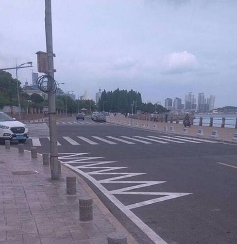 这些新的标示线不懂,随便就是扣分罚款!