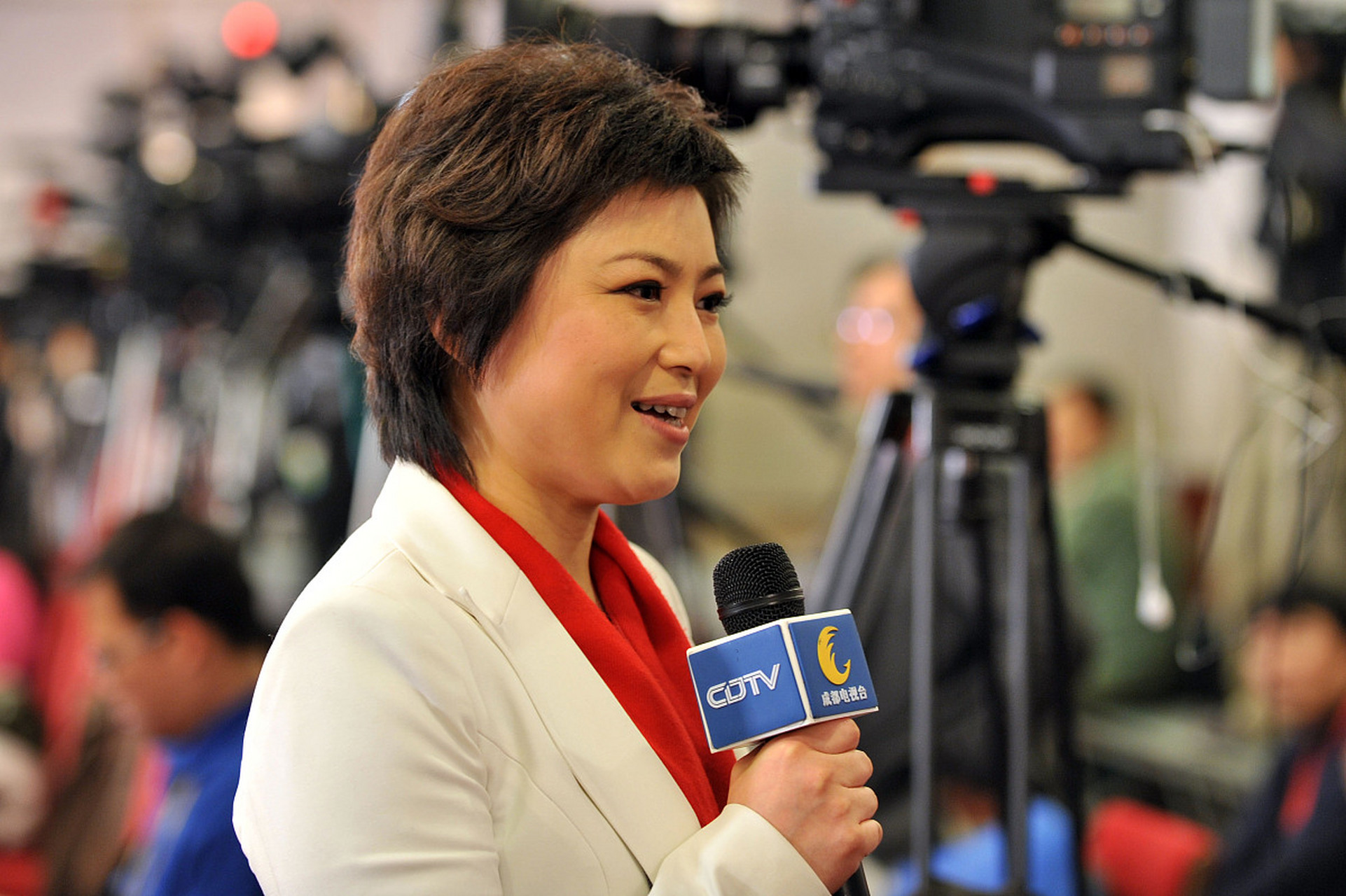 近年来,娱乐圈的乱象层出不穷,各种丑闻,绯闻不断刷新人们的认知