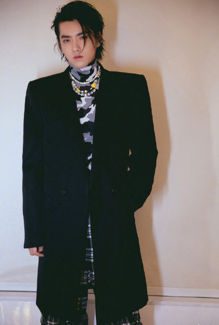 明星脱粉有多可怕?吴亦凡因恋情曝光,梅格妮写文章细数偶像缺点