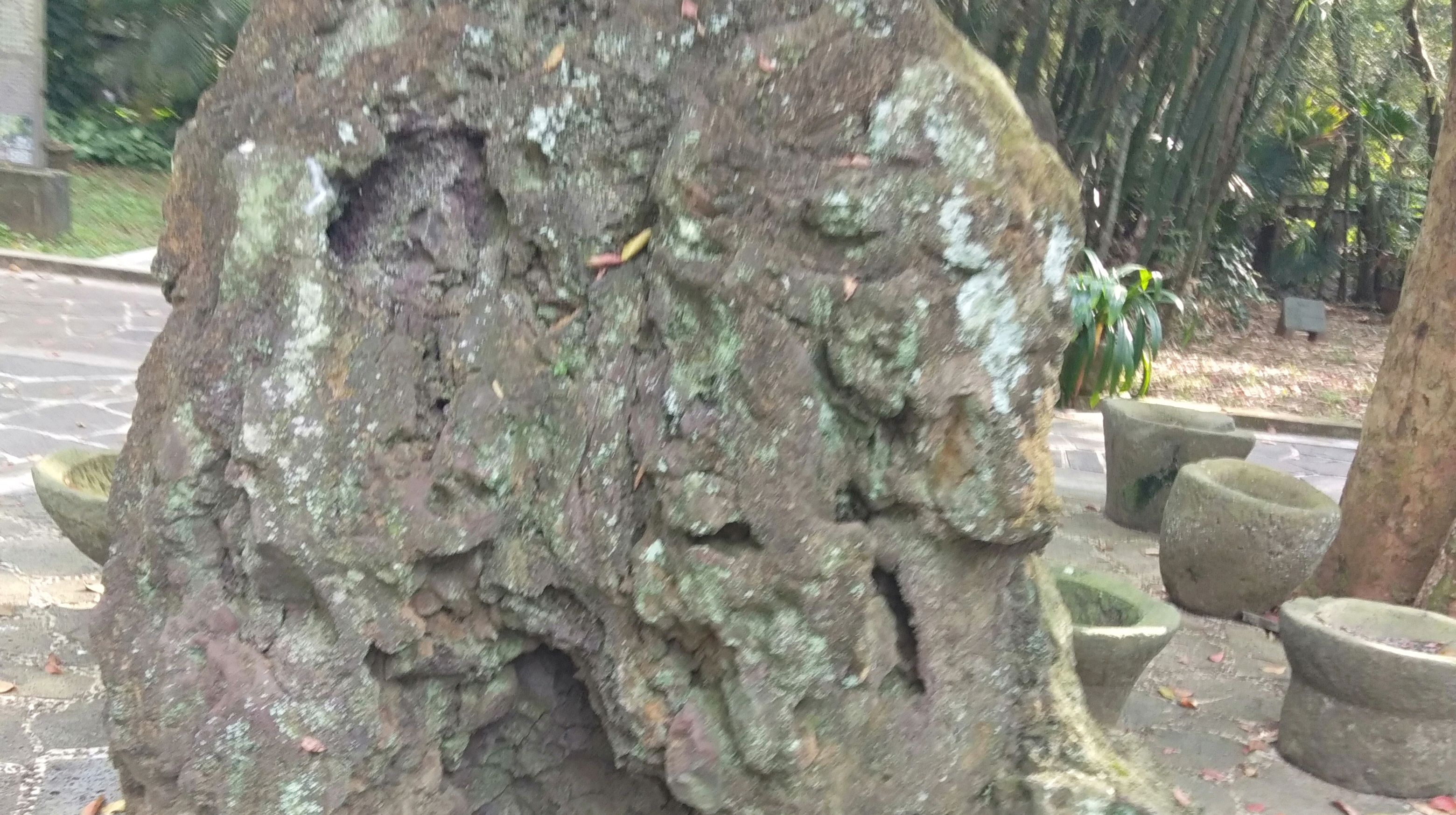 海瑞,邱浚,唐胄等都是瓊山人,不過現在都劃歸海口了. 確定不?