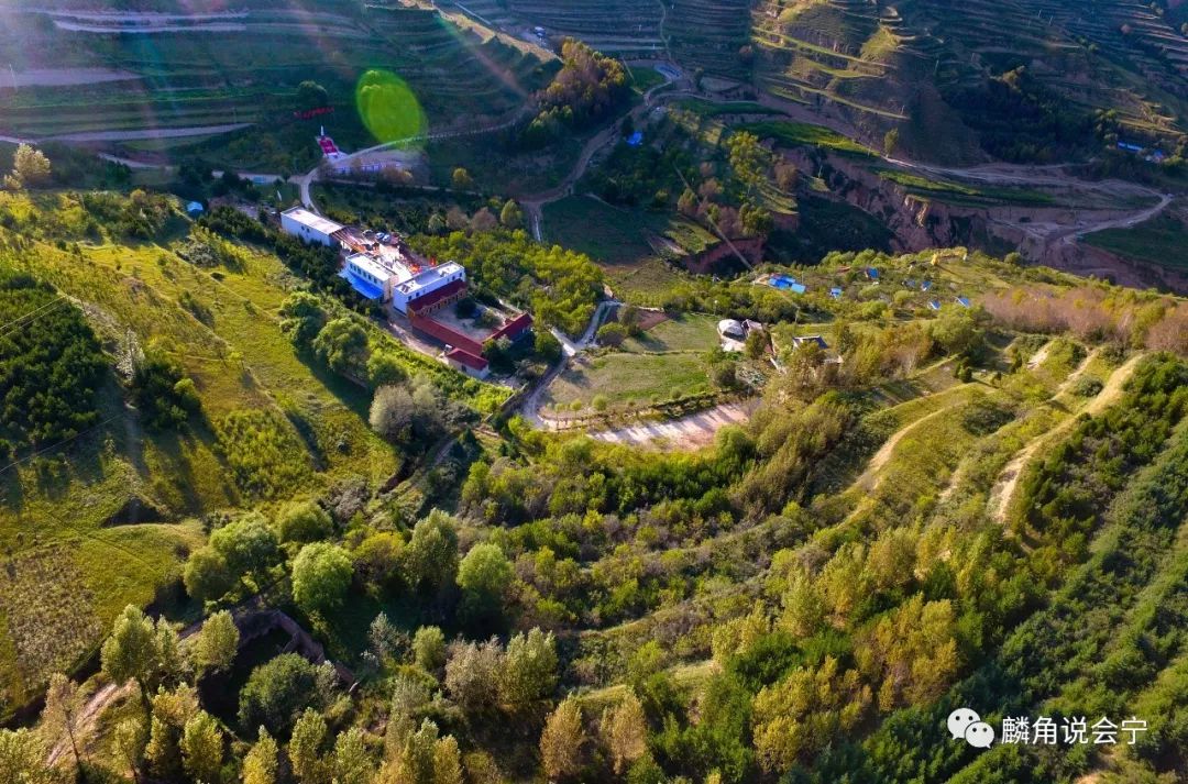 飞机上看会宁五七农场颜值就是高